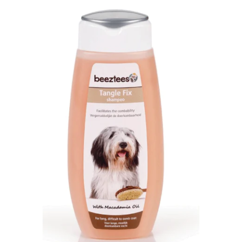 Sampon pentru caini cu blana lunga Beeztees cu Ulei de Macadamia 300 ml