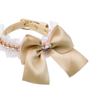 Zgarda caini, bej, cu lantisor din cristale Swarovski si fundita din satin, 25 cm