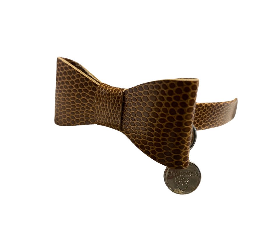 Zgarda caini din ecopiele, maro, decor fundita, 30 cm